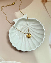 Ariana Round Necklace