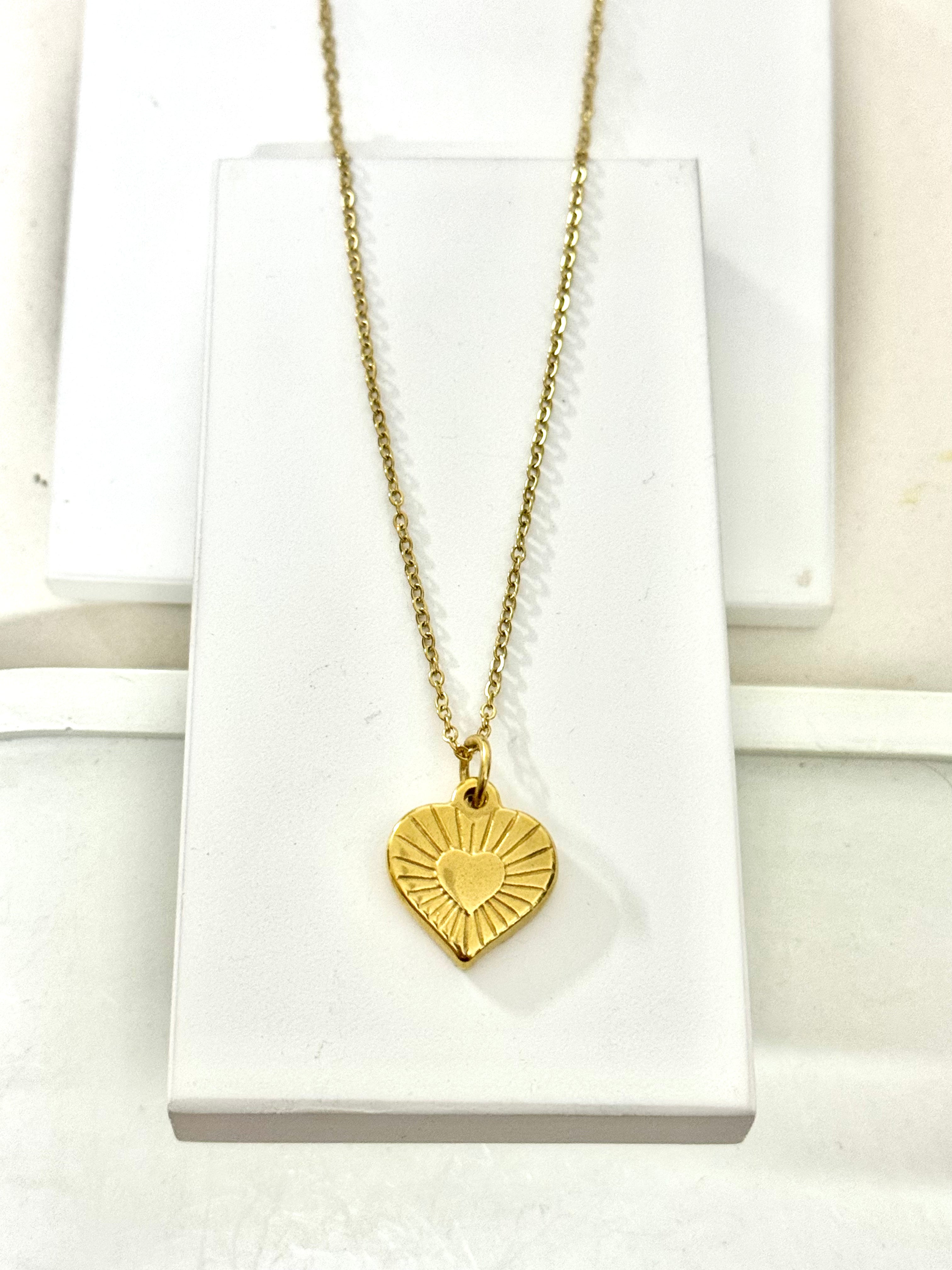 Vintage Heart Antitarnish Necklace