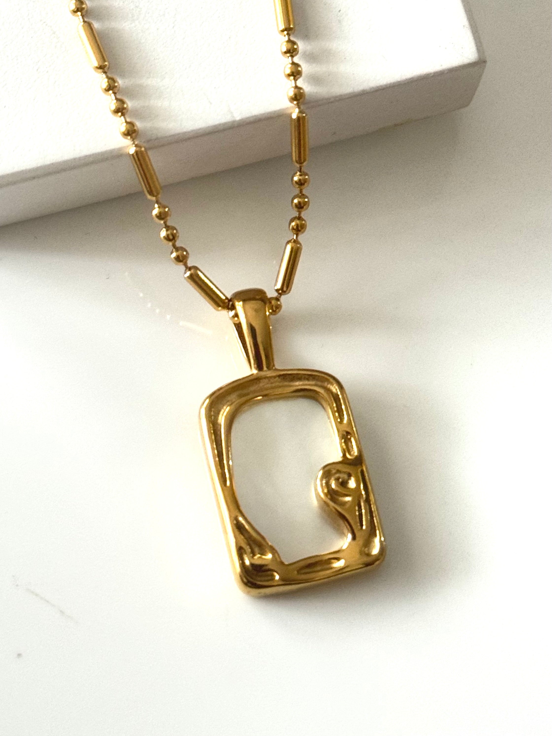 Vintage Rectangular Antitarnish Necklace