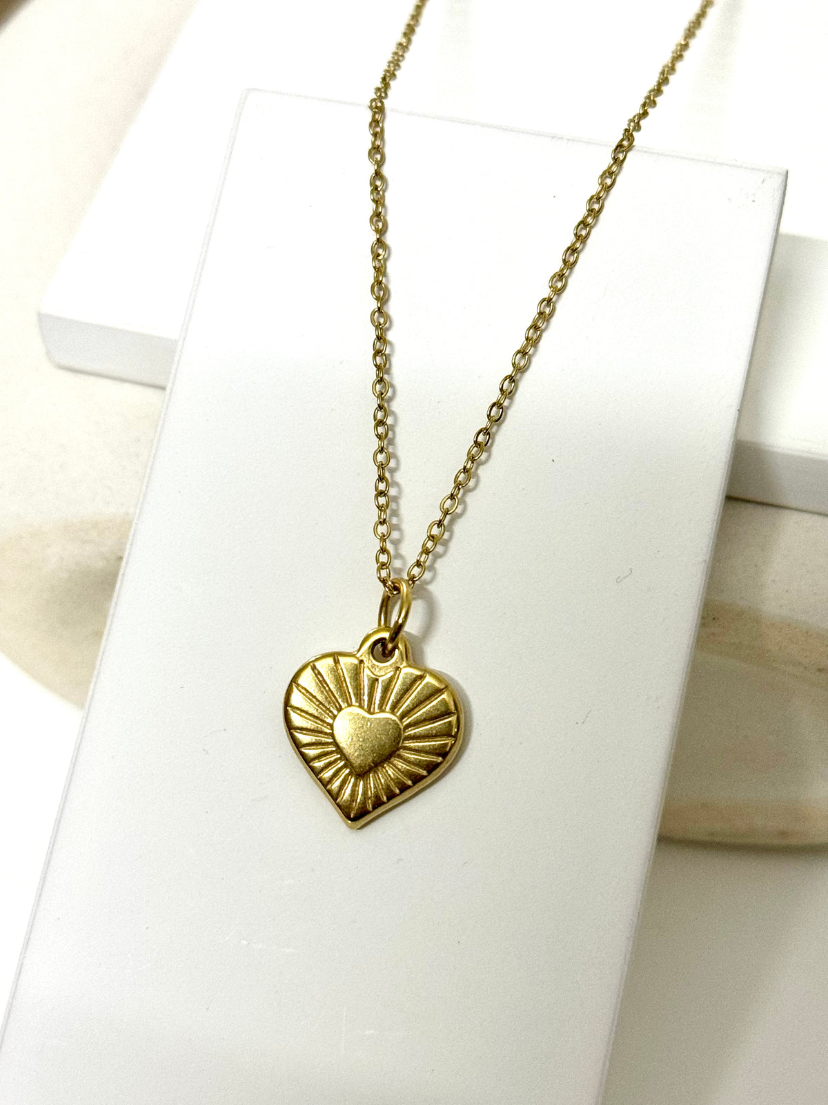 Vintage Heart Antitarnish Necklace