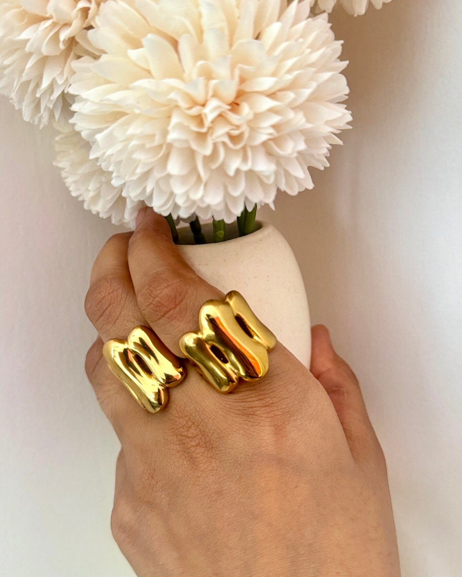 Alicia Statement Ring