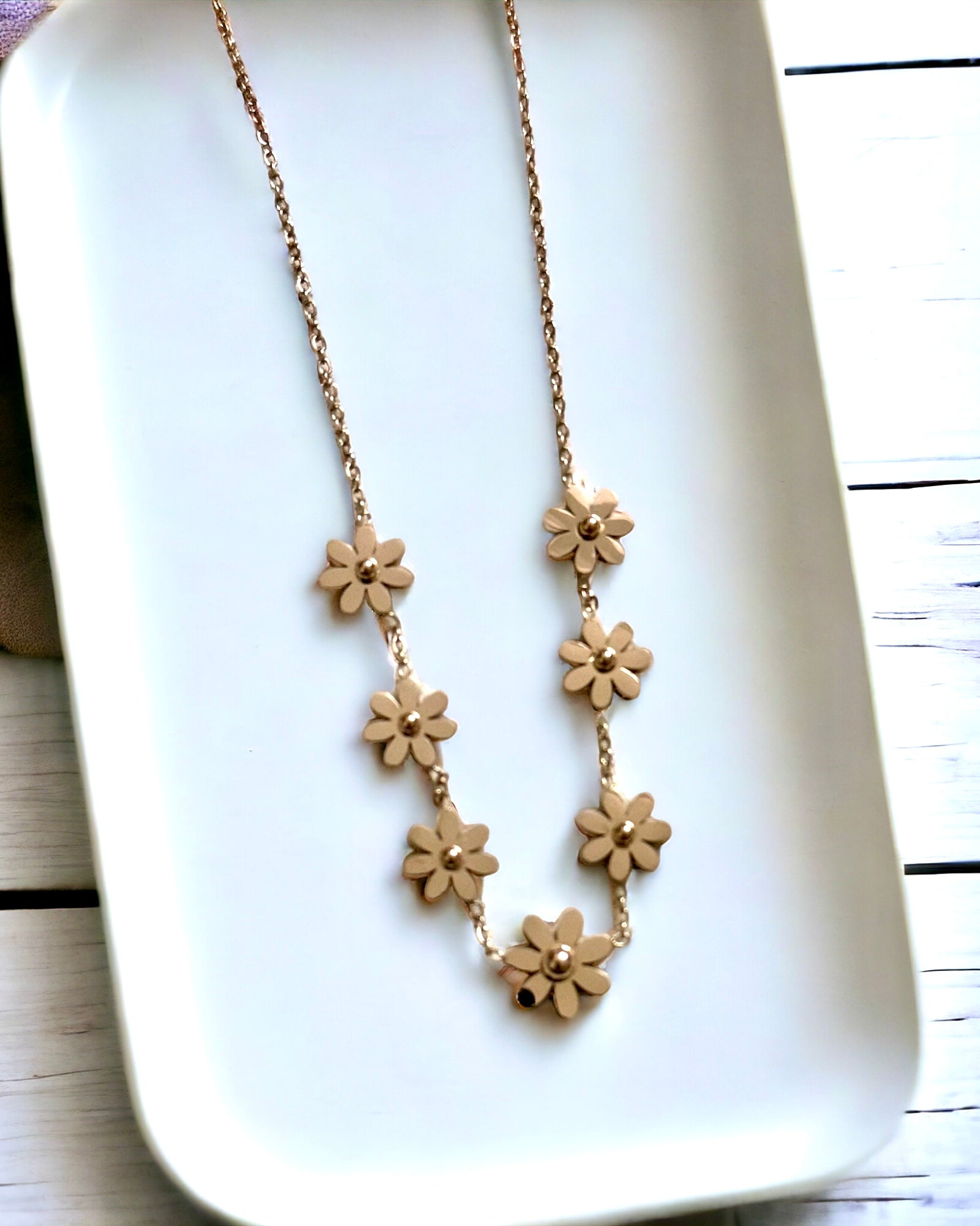 Rose Gold Daisy Antitarnish Necklace