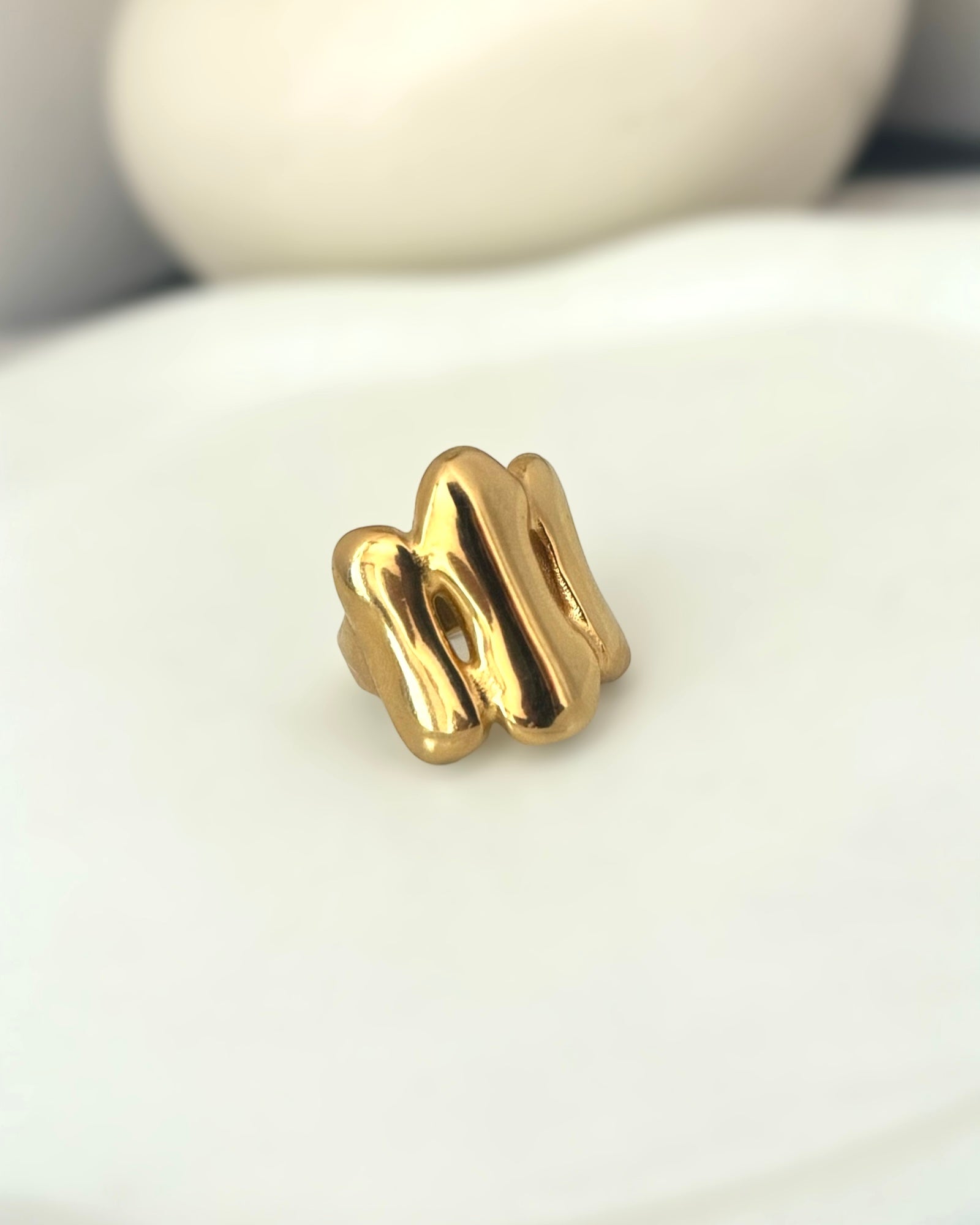 Alicia Statement Ring