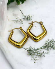 Minimalistic Everyday Wear Antitarnish Hoops