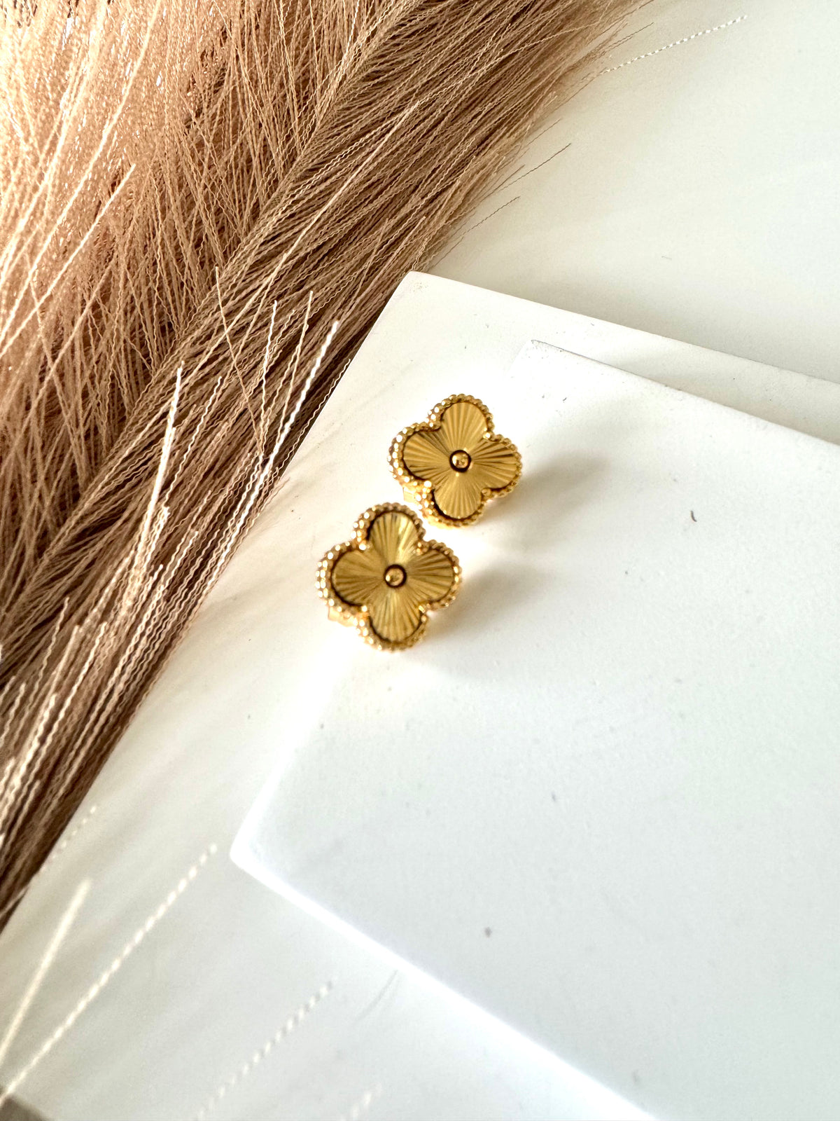 Vintage Clover Earrings